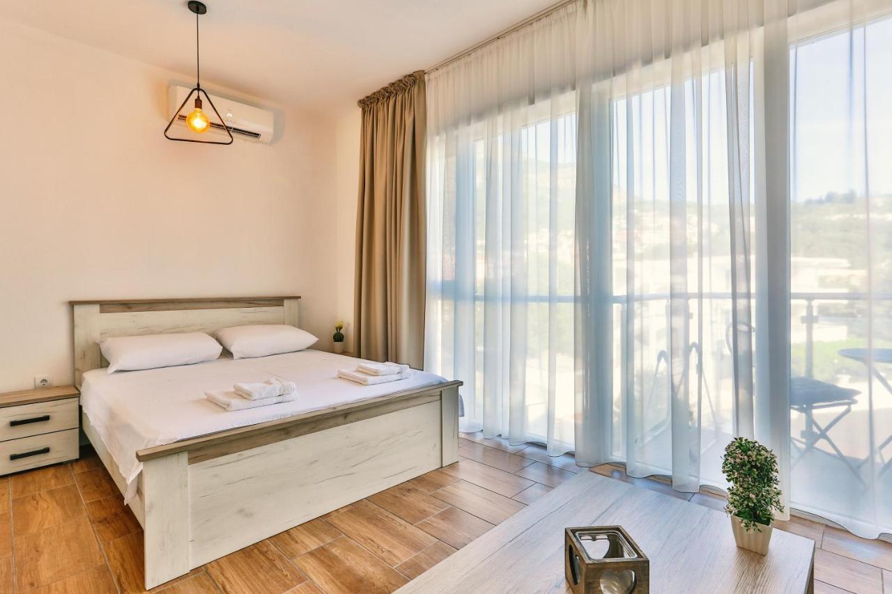 Luna Apartmani Sutomore Exterior photo